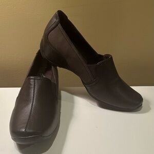 Easy Street Dark Brown Women's Flats